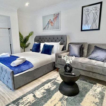 Stylish Cosy Studio Apartment Gravesend Exterior photo