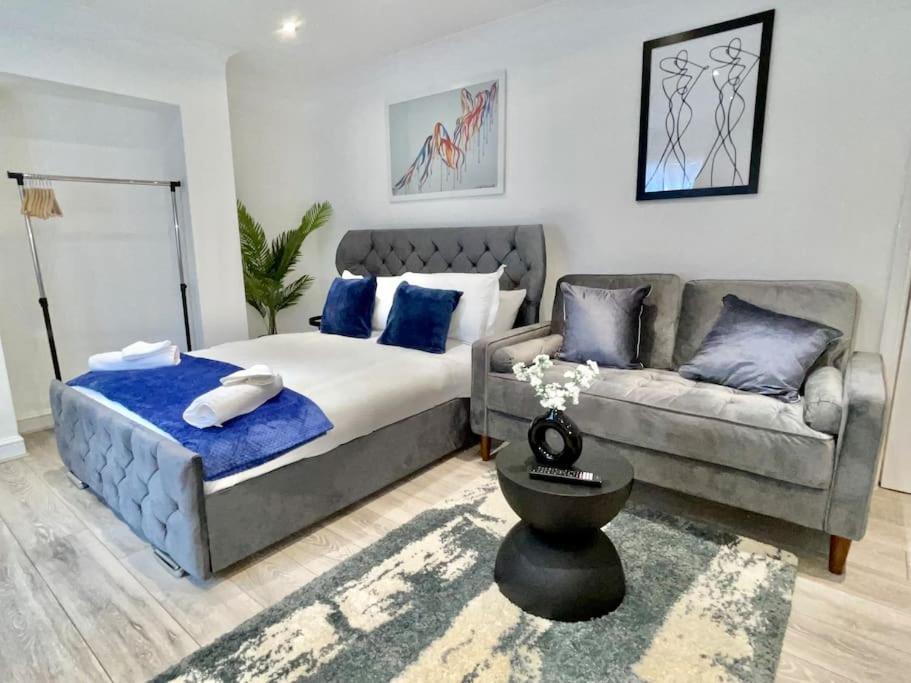 Stylish Cosy Studio Apartment Gravesend Exterior photo