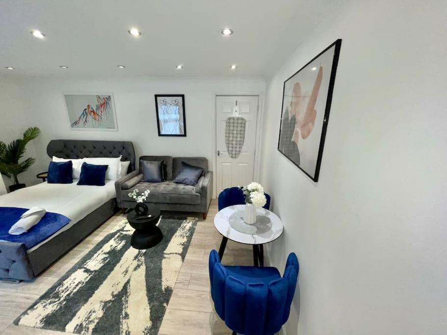 Stylish Cosy Studio Apartment Gravesend Exterior photo